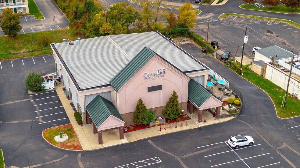 11473 Chester Rd, Sharonville, OH à vendre - Photo du bâtiment - Image 3 de 33