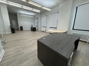 4740-4750 N Sheridan Rd, Chicago, IL à louer Photo intérieure- Image 1 de 5