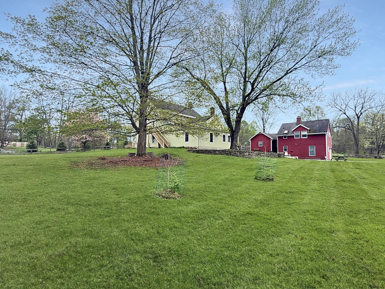 2321-2325 NY-9D, Wappingers Falls, NY for sale - Building Photo - Image 3 of 30