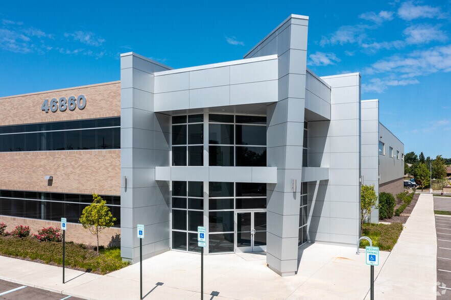 46860 West Rd, Novi, MI for lease - Building Photo - Image 2 of 5