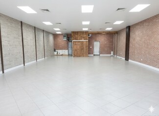 Plus de détails pour 410-434 Sunrise Hwy, Lynbrook, NY - Bureau/Commerce de détail à louer