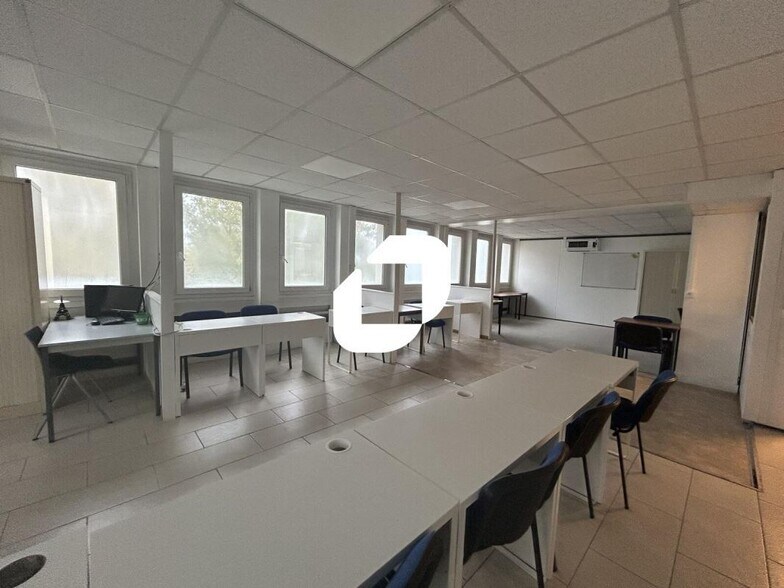 Bureau dans Créteil à vendre - Photo intérieure - Image 2 de 6