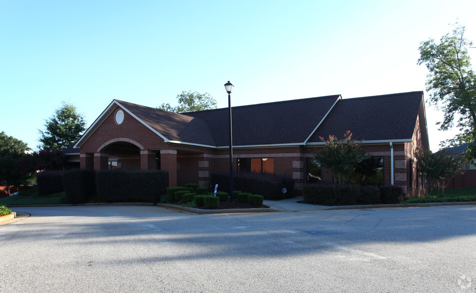 1200-1210 Pennsylvania Ave, Mcdonough, GA for lease - Primary Photo - Image 1 of 3