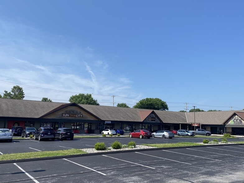1730 E Republic Rd, Springfield, MO for lease - Building Photo - Image 2 of 10
