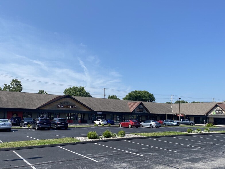 1730 E Republic Rd, Springfield, MO à louer - Photo du bâtiment - Image 2 de 11