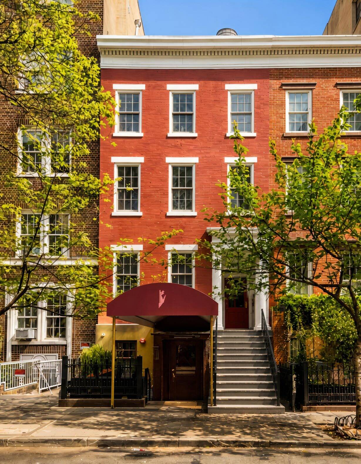 113 W 13th St, New York, NY à vendre Photo du bâtiment- Image 1 de 13
