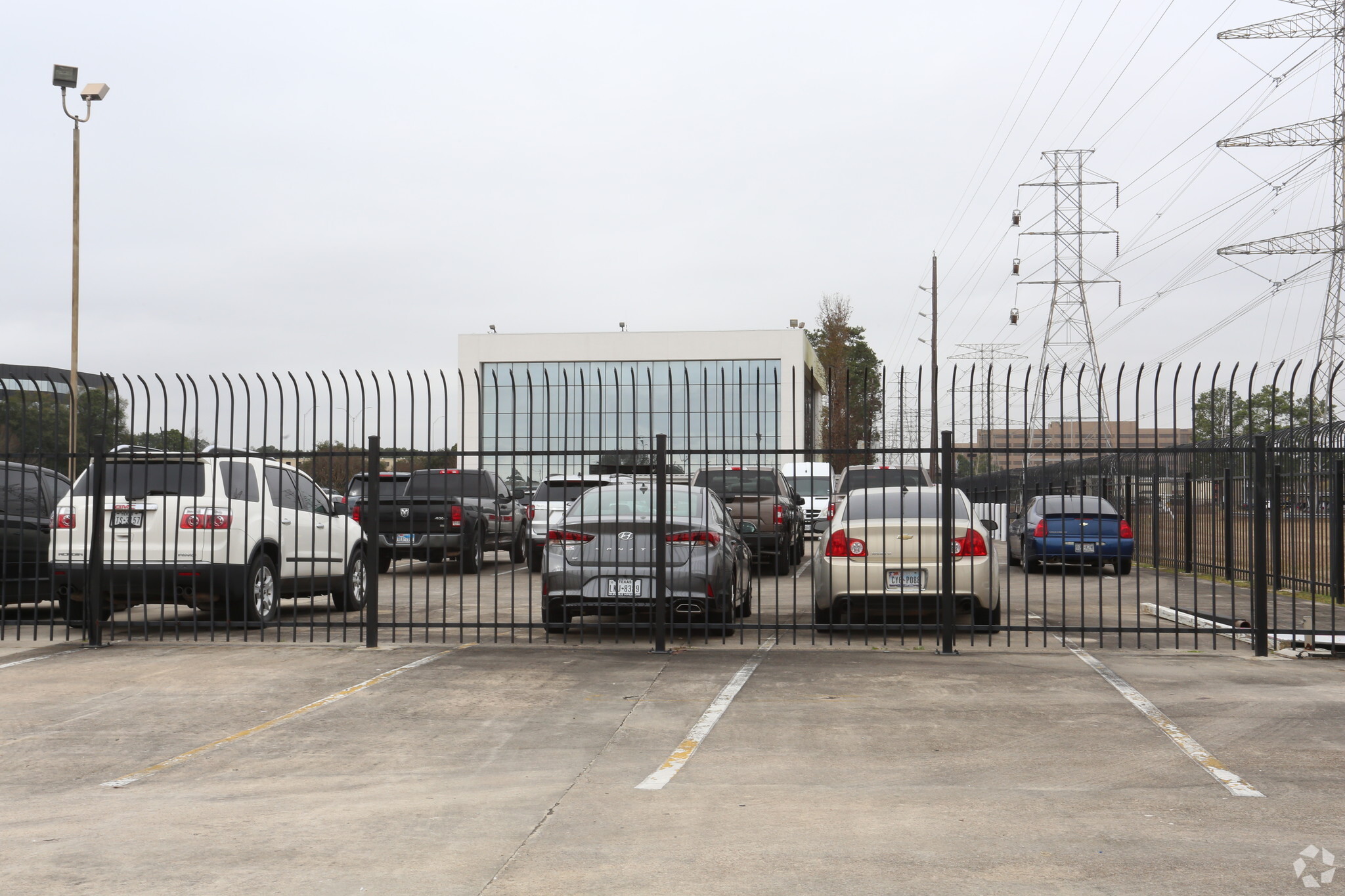 4141 N Sam Houston Pky E, Houston, TX for lease Building Photo- Image 1 of 10