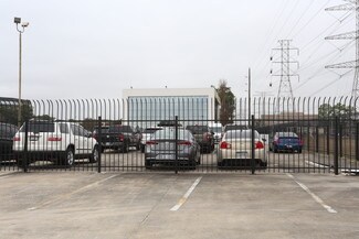 Plus de détails pour 4141 N Sam Houston Pky E, Houston, TX - Bureau à louer