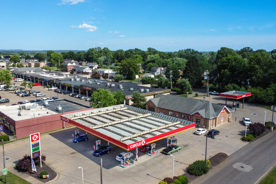 3920 Tuscarawas St W, Canton, OH à vendre - Photo du bâtiment - Image 1 de 1