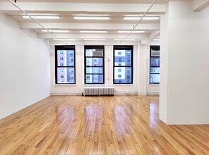 121-127 W 27th St, New York, NY for lease Interior Photo- Image 1 of 5