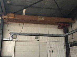 Local d'activités dans Vénissieux à vendre Photo intérieure- Image 1 de 4