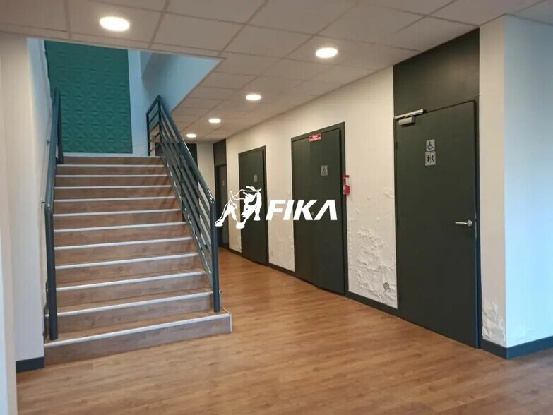 Office in Labège for lease - Building Photo - Image 2 of 8