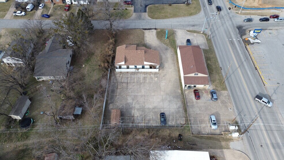 1044 E Lincoln Ave, Sapulpa, OK à vendre - Photo du bâtiment - Image 2 de 5