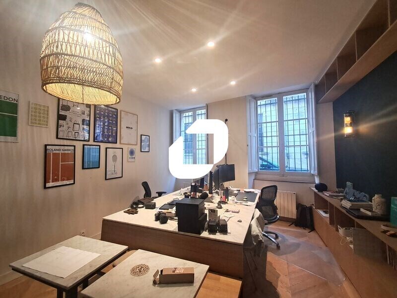 Office in Bordeaux for lease Building Photo- Image 1 of 6