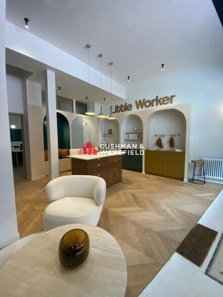 15 Rue Pharaon, Toulouse for lease - Interior Photo - Image 2 of 12