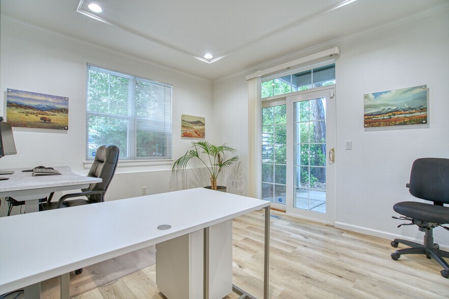 245 Century Cir, Louisville, CO à vendre - Photo du bâtiment - Image 3 de 14