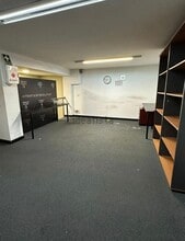 Retail in Madrid, Madrid for lease Interior Photo- Image 2 of 6