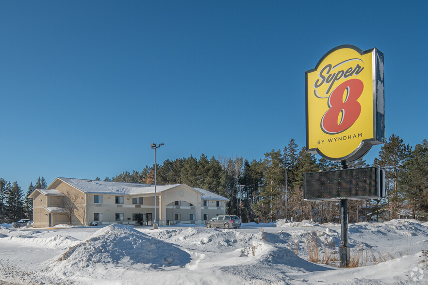 1020 E 1st St, Park Rapids, MN for sale - Building Photo - Image 1 of 1