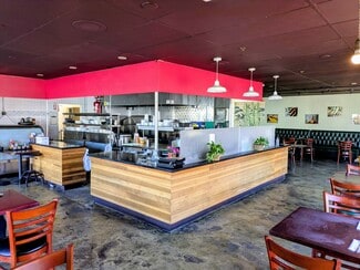 Plus de détails pour 15928 Ventura Blvd, Encino, CA - Commerce de détail à louer