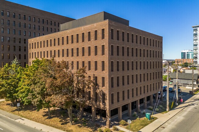 Plus de détails pour 560 Rochester St, Ottawa, ON - Bureau à louer