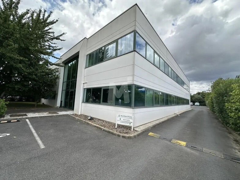 Flex in Morangis for lease - Building Photo - Image 3 of 12