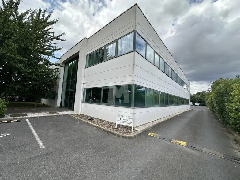 Flex dans Morangis à louer - Photo du bâtiment - Image 3 de 12