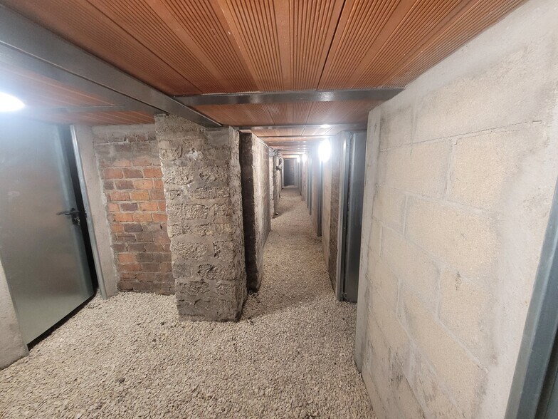 57 Rue Gutenberg, Paris à louer - Photo du bâtiment - Image 2 de 11