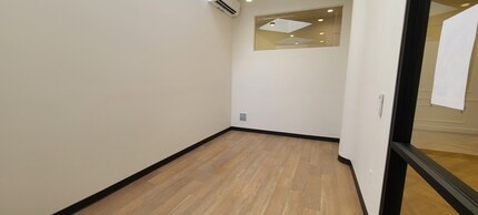 285 Liberty St, Salem, OR for lease Interior Photo- Image 2 of 3