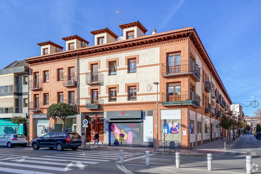 Immeuble residentiel dans Torrejón de Ardoz, Madrid à vendre - Photo principale - Image 1 de 1