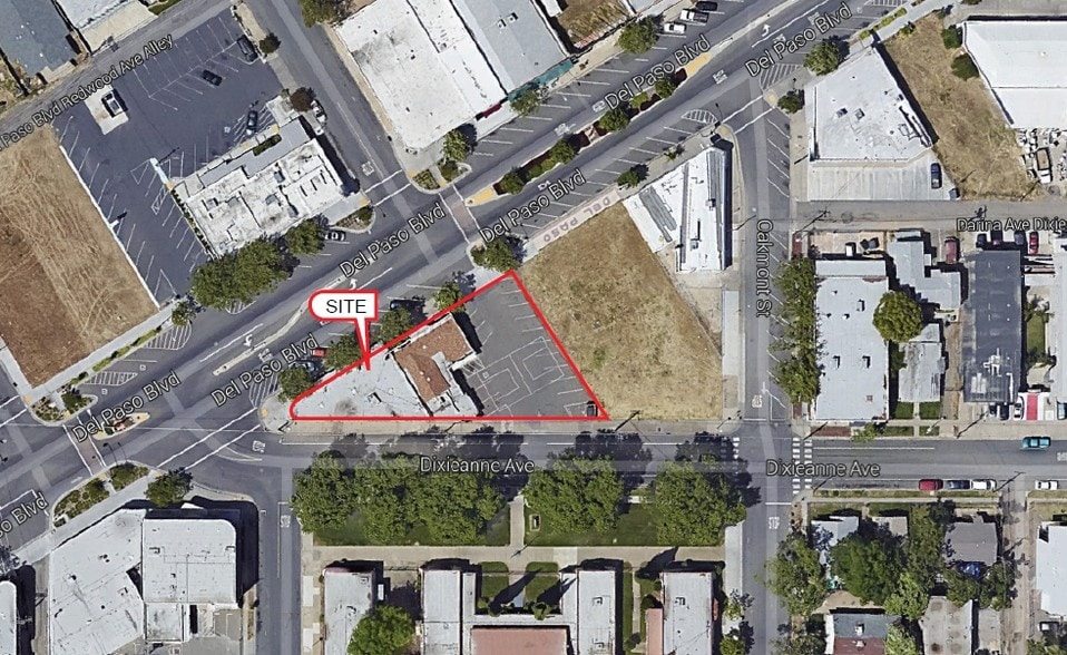 2100-2110 Del Paso Blvd, Sacramento, CA à louer - Aérien - Image 3 de 6