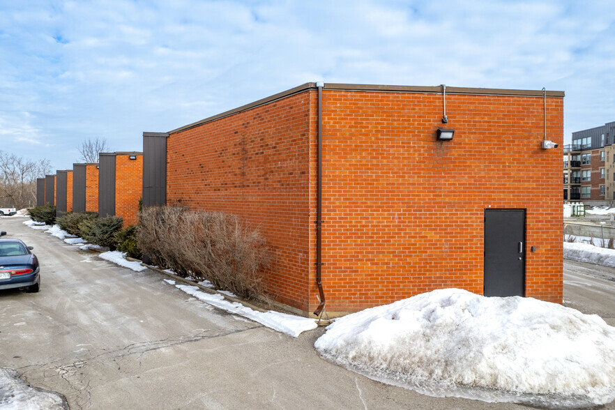 350 Woodbridge Ave, Vaughan, ON à vendre - Photo principale - Image 1 de 1