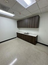 1500 Quail St, Newport Beach, CA for lease Interior Photo- Image 1 of 4