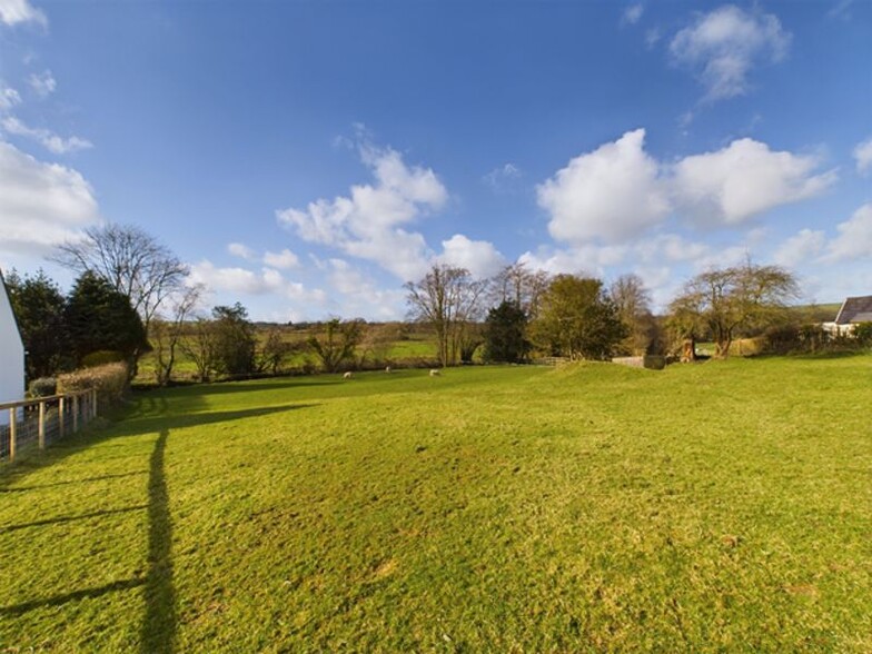 Llanpumsaint, Carmarthen à vendre - Photo du bâtiment - Image 2 de 2