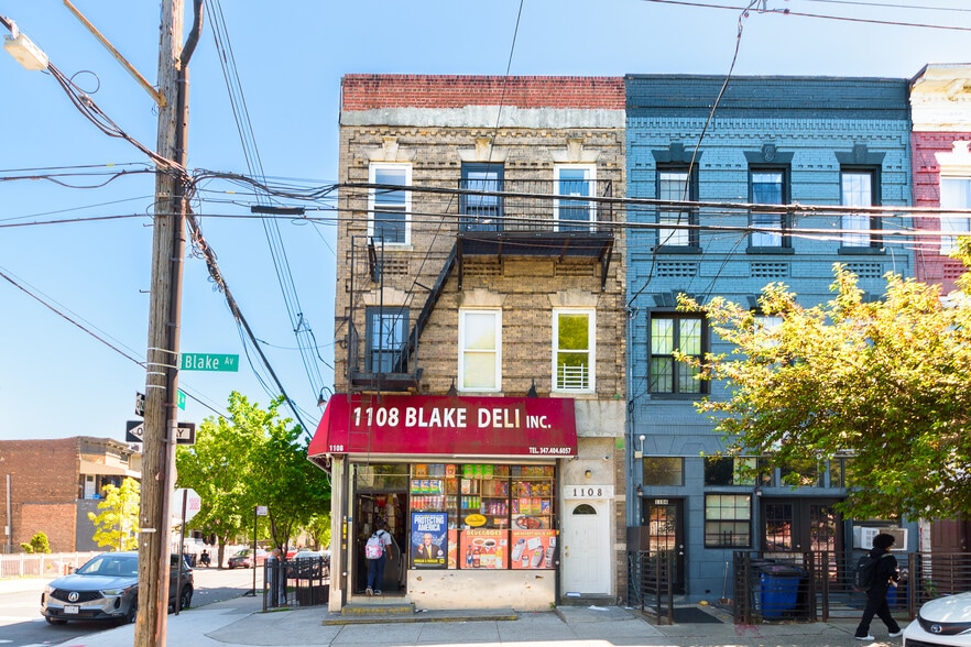 1108 Blake Ave, Brooklyn, NY à vendre - Photo du bâtiment - Image 3 de 11
