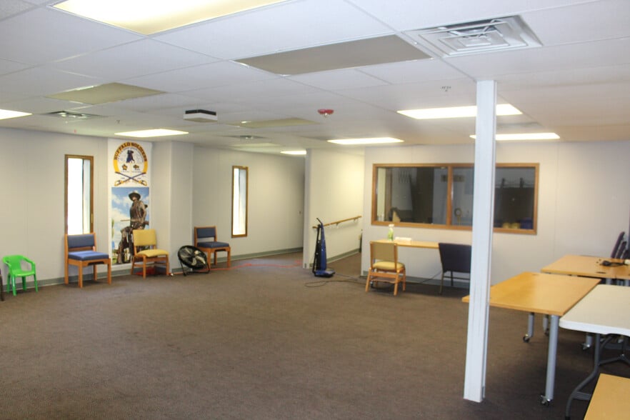 2 SE Lee Blvd, Lawton, OK for lease - Building Photo - Image 3 of 16