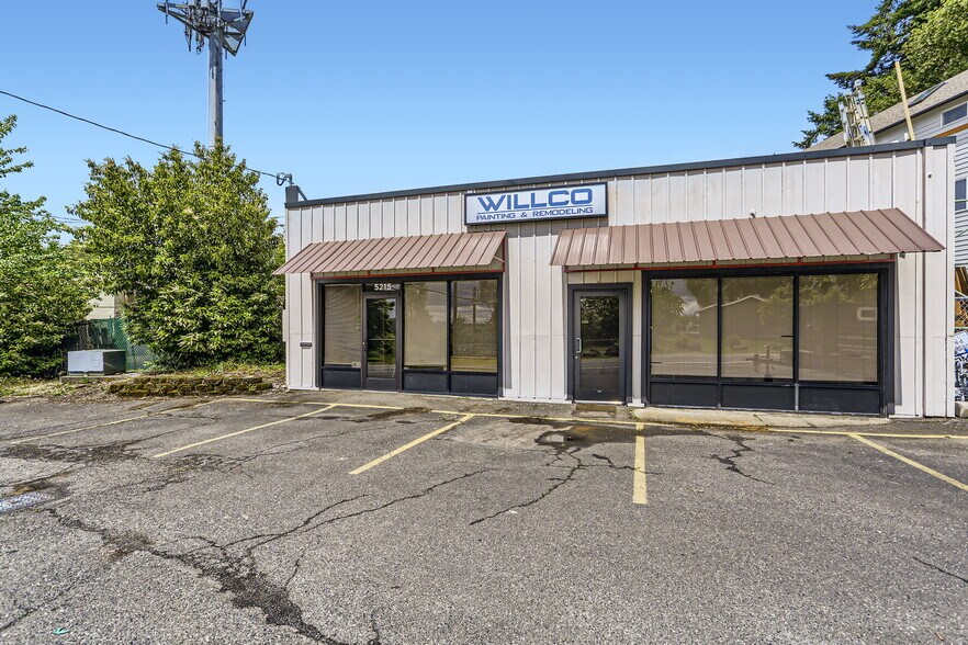 5215 SE Flavel Dr, Portland, OR à louer - Photo principale - Image 1 de 24
