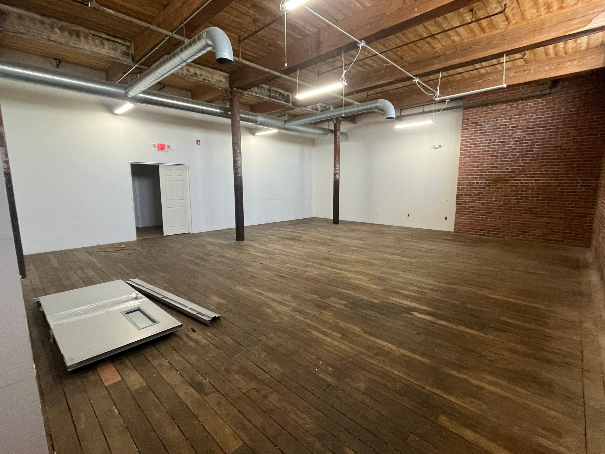 7 Oregon St, Fall River, MA à louer Photo intérieure- Image 1 de 21