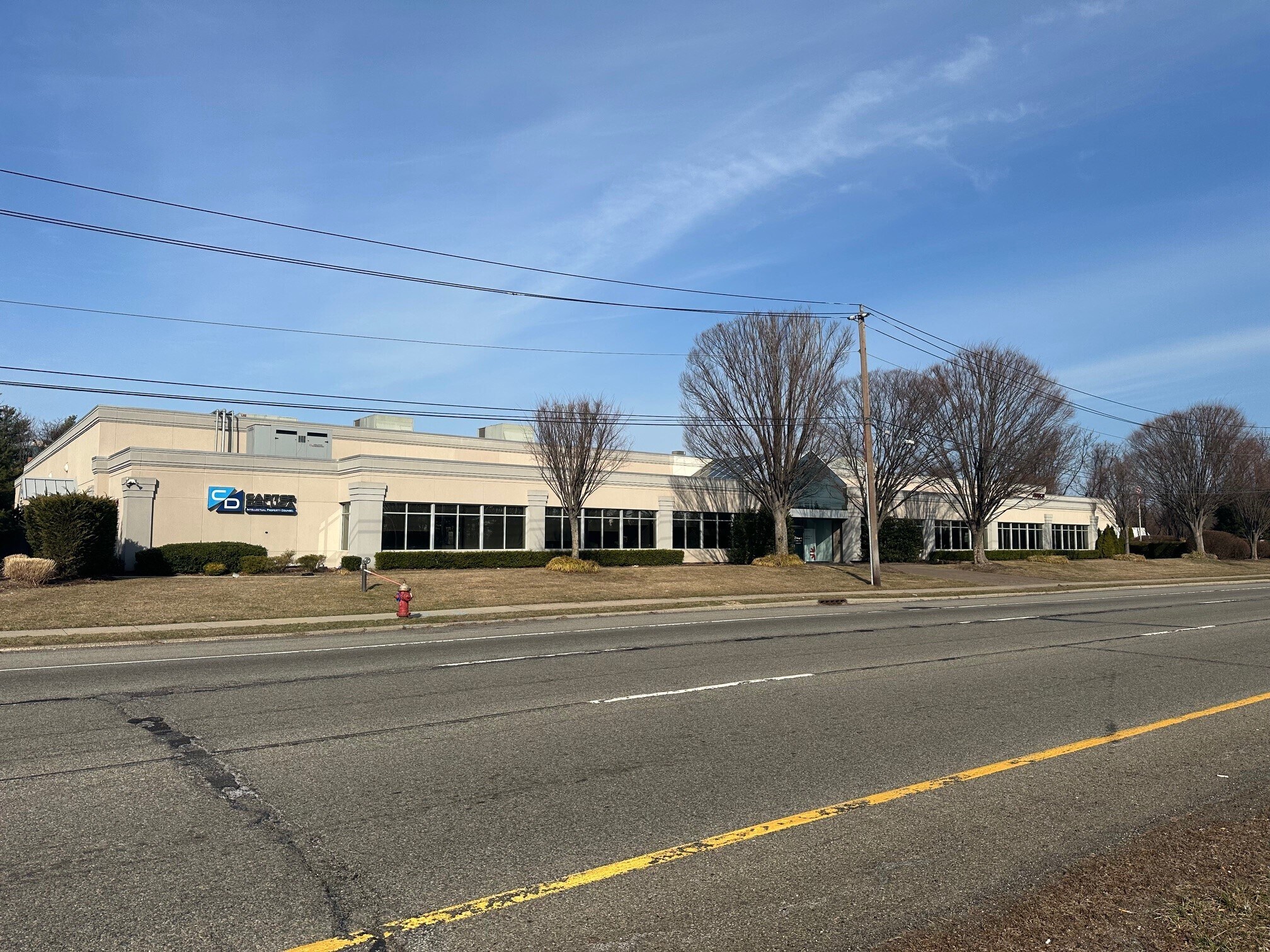 576 Broadhollow Rd, Melville, NY à vendre Photo du bâtiment- Image 1 de 16