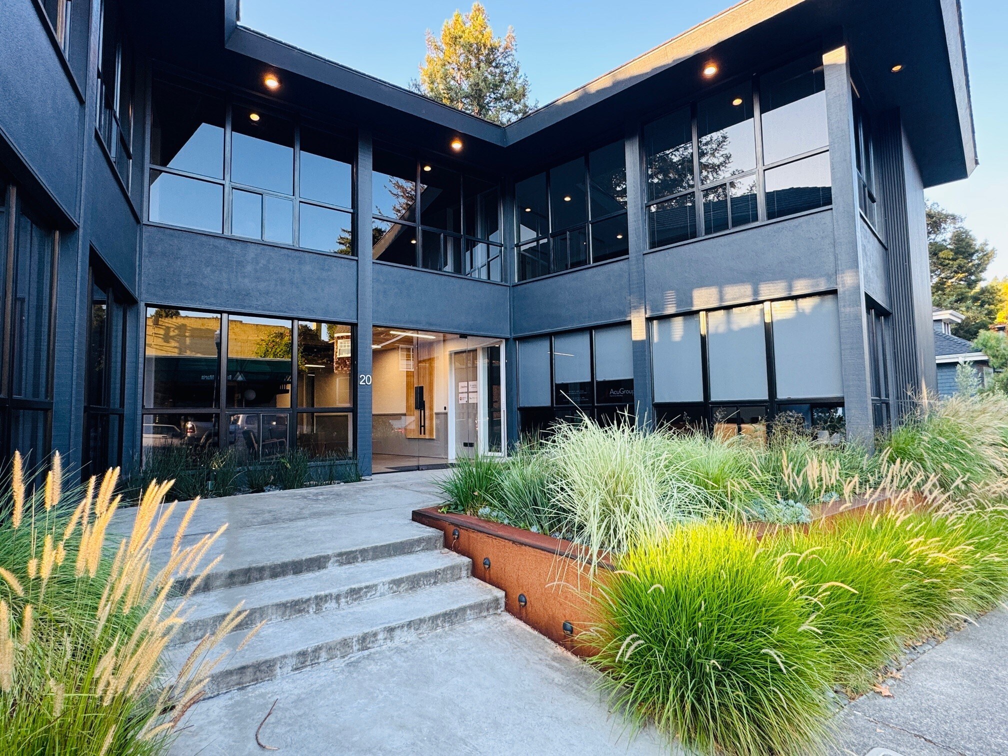 20 Sunnyside Ave, Mill Valley, CA à louer Photo du bâtiment- Image 1 de 12