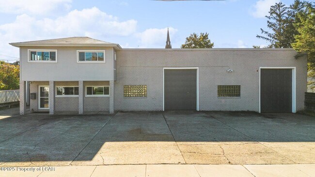 Plus de détails pour 36 Atherton Ave, Wyoming, PA - Industriel à vendre