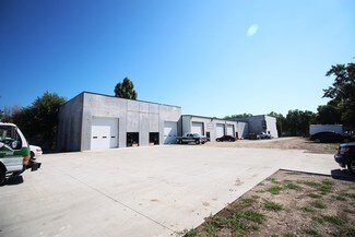 Plus de détails pour 1920 Holdrege St, Lincoln, NE - Local d'activités à louer