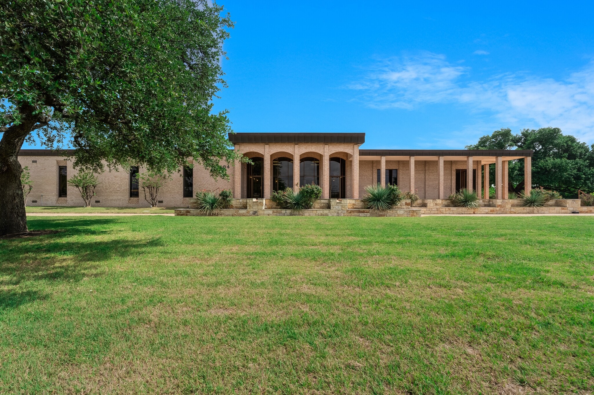 4604 Ben White Blvd E, Austin, TX for lease Building Photo- Image 1 of 6