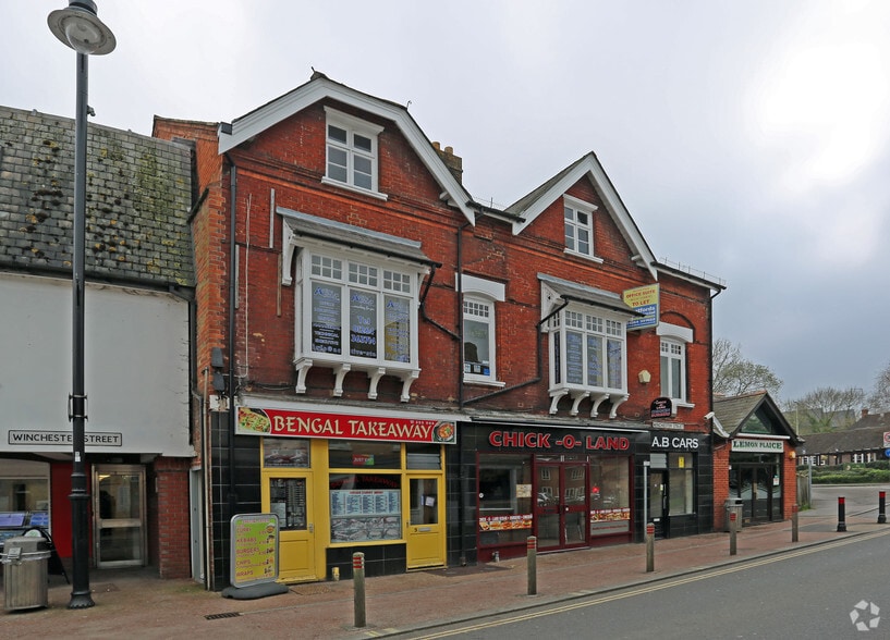 1-11 Winchester St, Andover for lease - Building Photo - Image 2 of 2