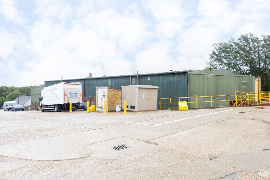 Brook Way, Hastings à louer - Photo du bâtiment - Image 2 de 2