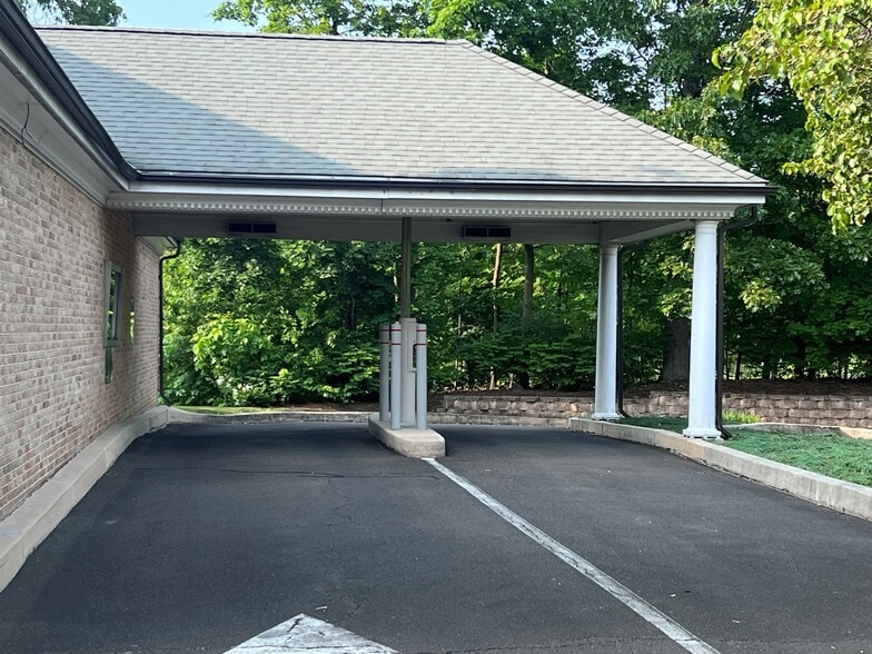 100 Progress Dr, Doylestown, PA for lease - Building Photo - Image 2 of 11