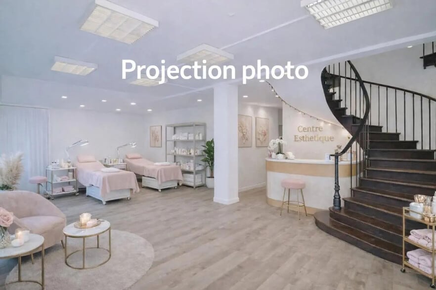 Retail in Paris for lease - Building Photo - Image 2 of 8