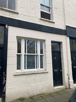 Plus de détails pour 91-93 Moore Park Rd, Londres - Commerce de détail à louer