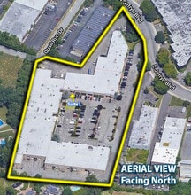 44 W Jefryn Blvd, Deer Park, NY for lease Building Photo- Image 1 of 1