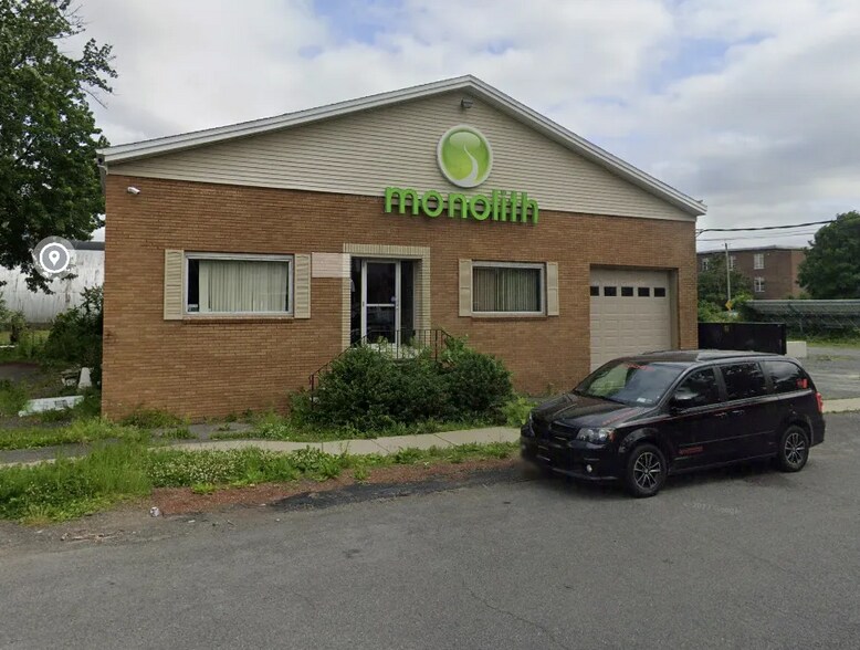 444 Washington St, Rensselaer, NY à louer - Photo du bâtiment - Image 2 de 9