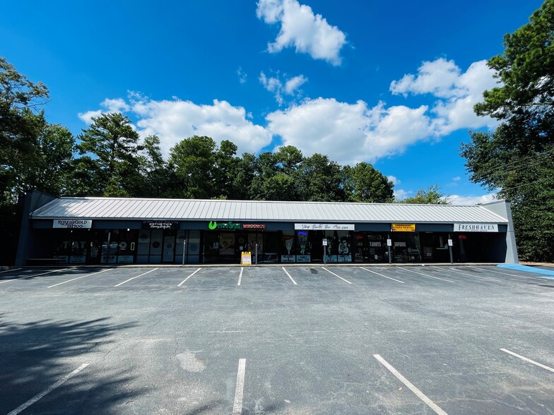 1797 Spring Rd SE, Smyrna, GA for lease - Building Photo - Image 1 of 4